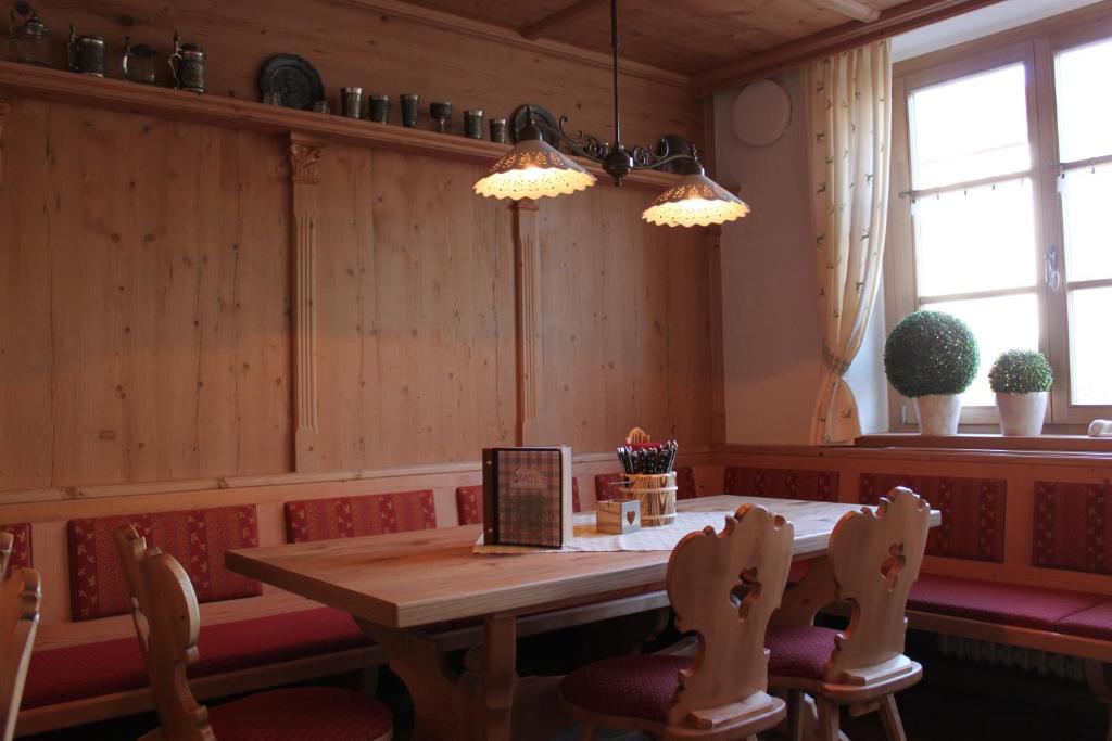 Landhotel Zur Alten Kaserne Ebern Habitación foto